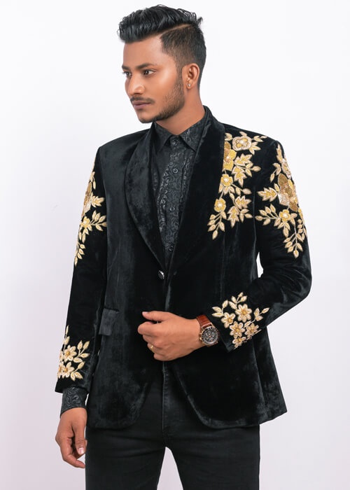 Black velvet with golden handcraft suit